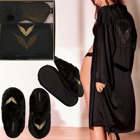 Victoria’s Secret Fashion Show 2025 Black Satin Robe and Eye Mask Slippers Set